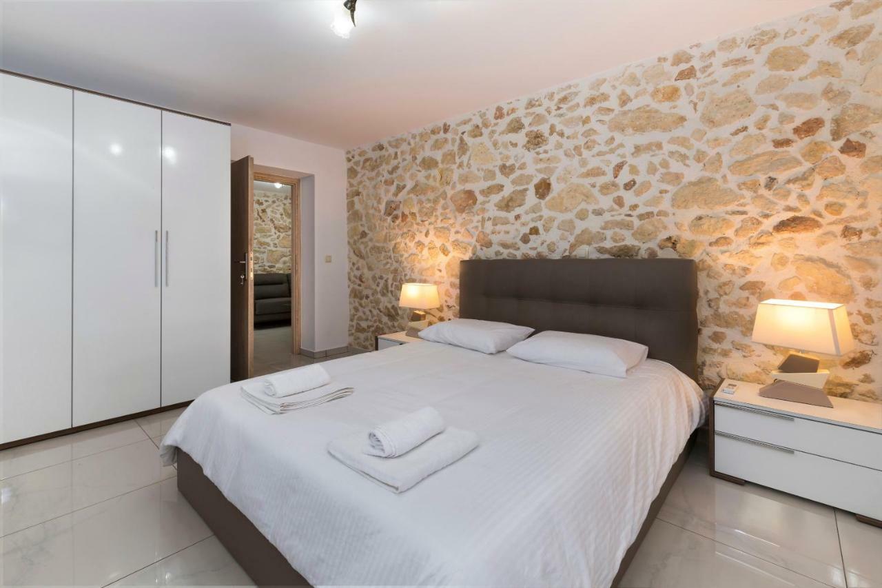 Wave Apartment Chania  ภายนอก รูปภาพ